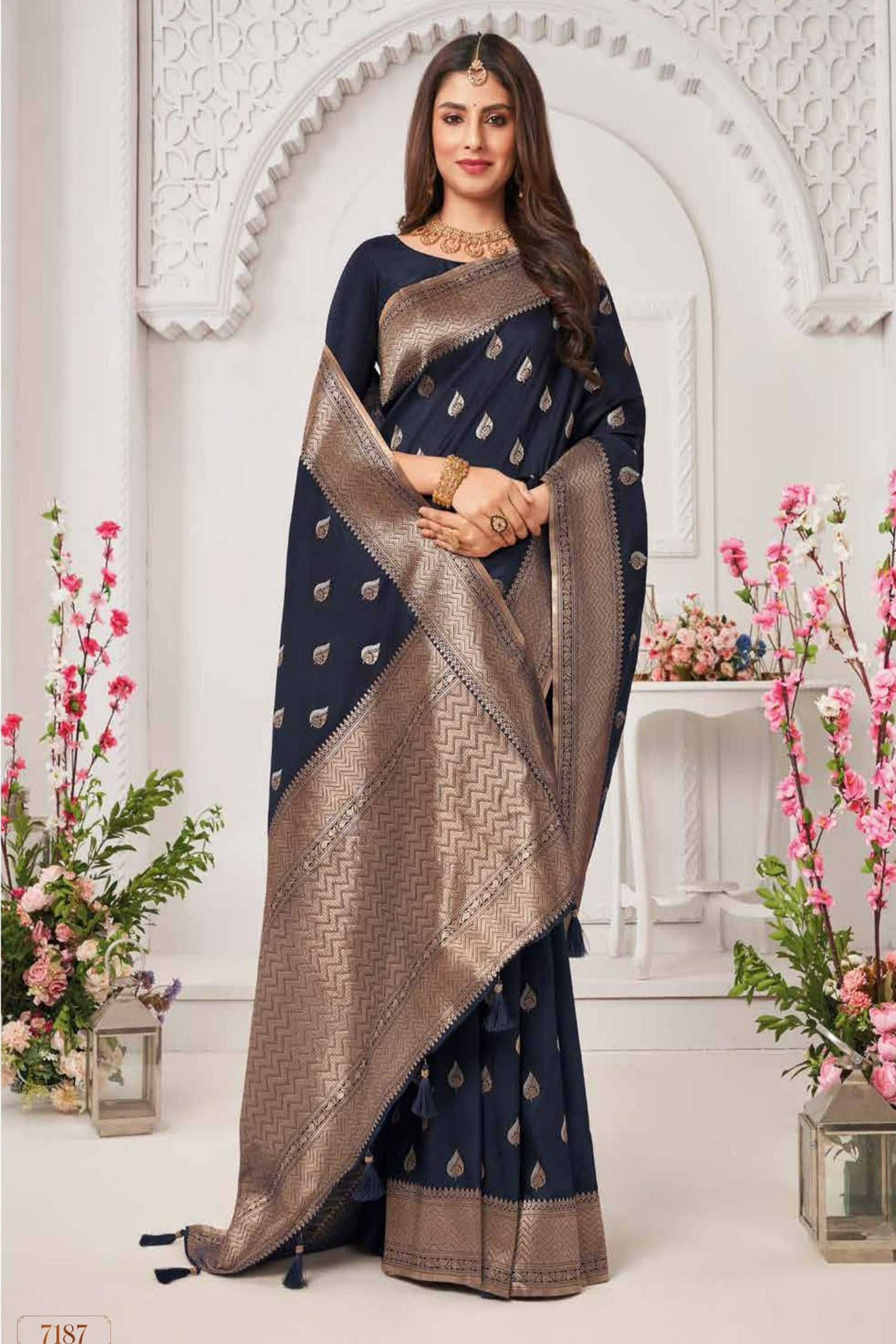 Navy Blue Saree With Zari Border