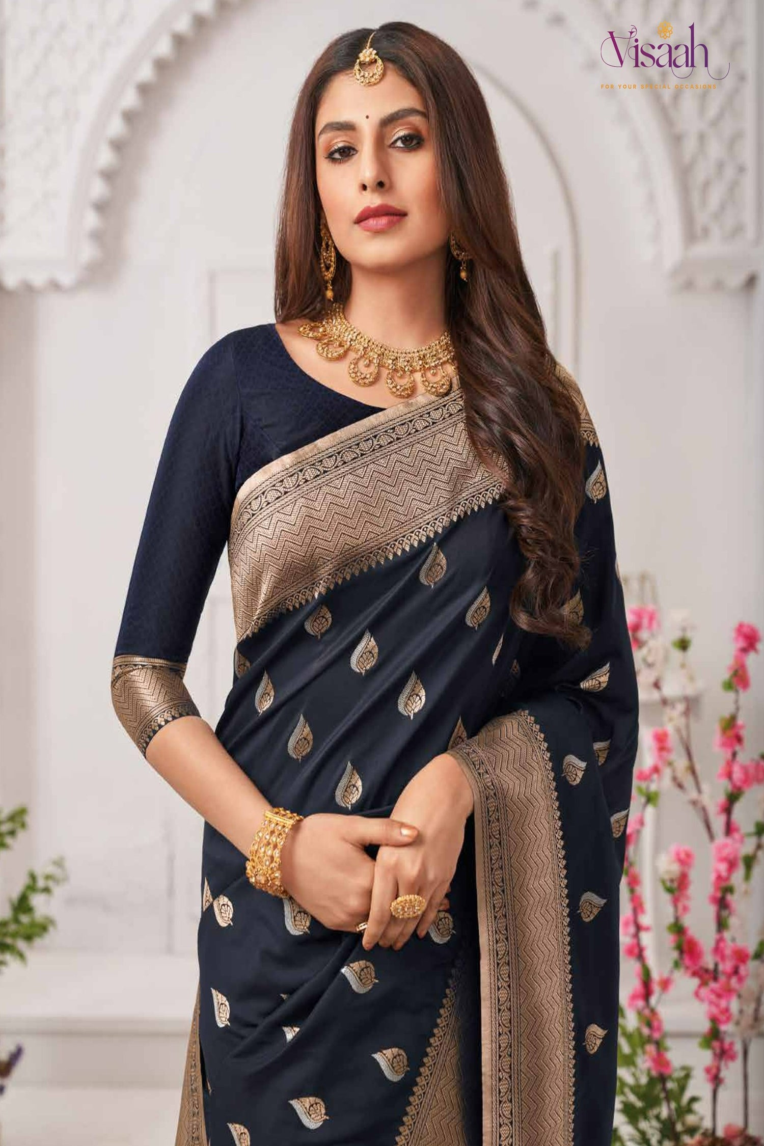 Navy Blue Saree With Zari Border