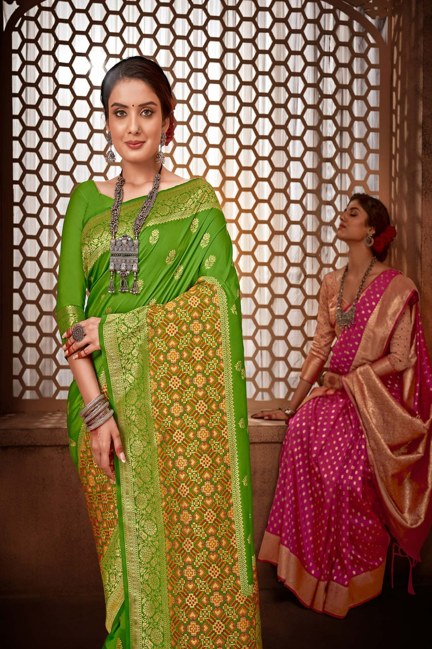 Mango Green Saree With Contrasting Border