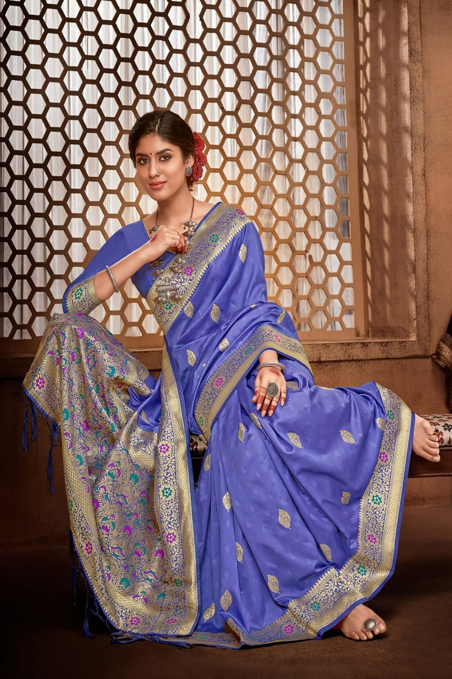 Lavender Purple Saree With Zari And Meenakari Border
