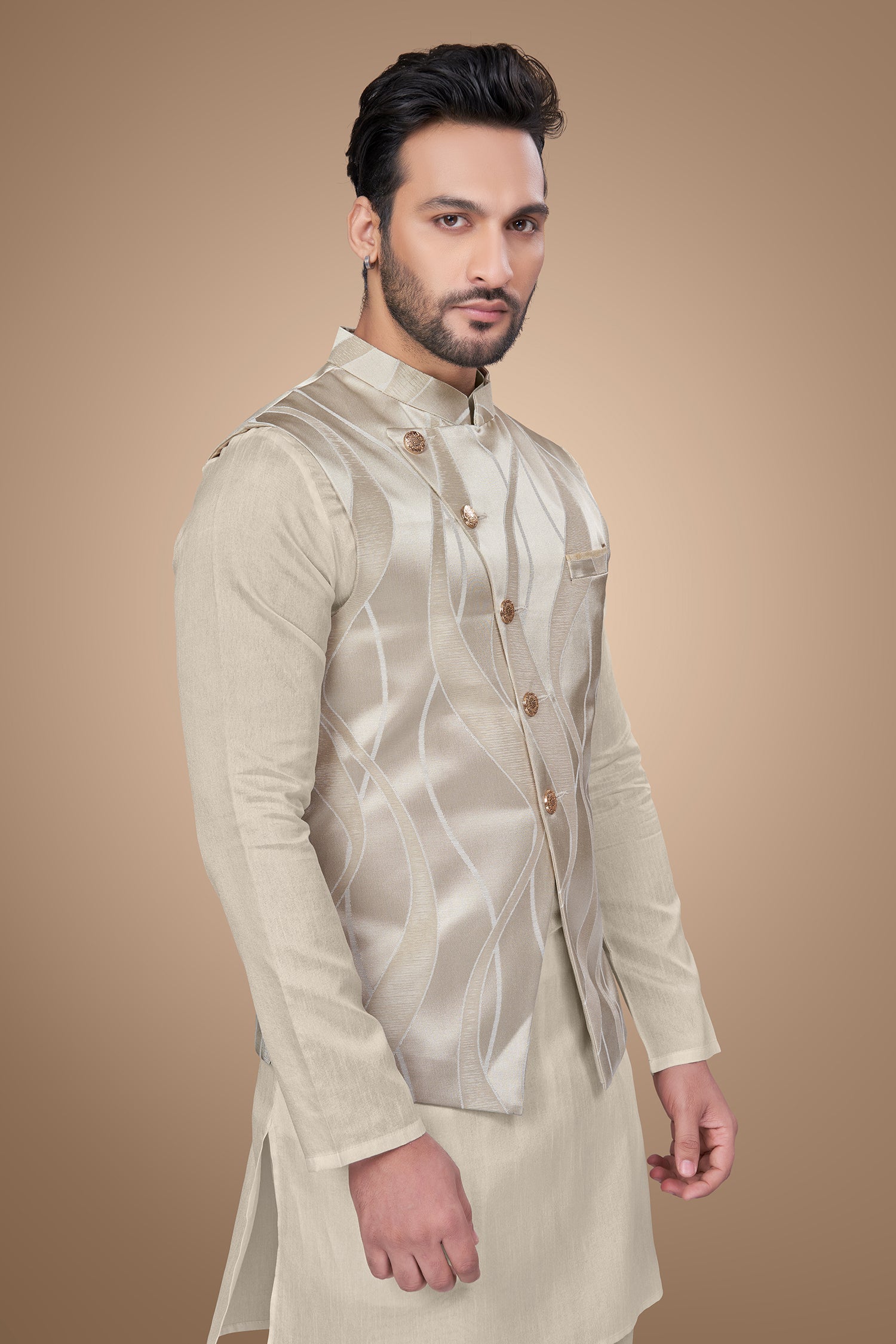 Elegant Golden Wave Patterned Jacket