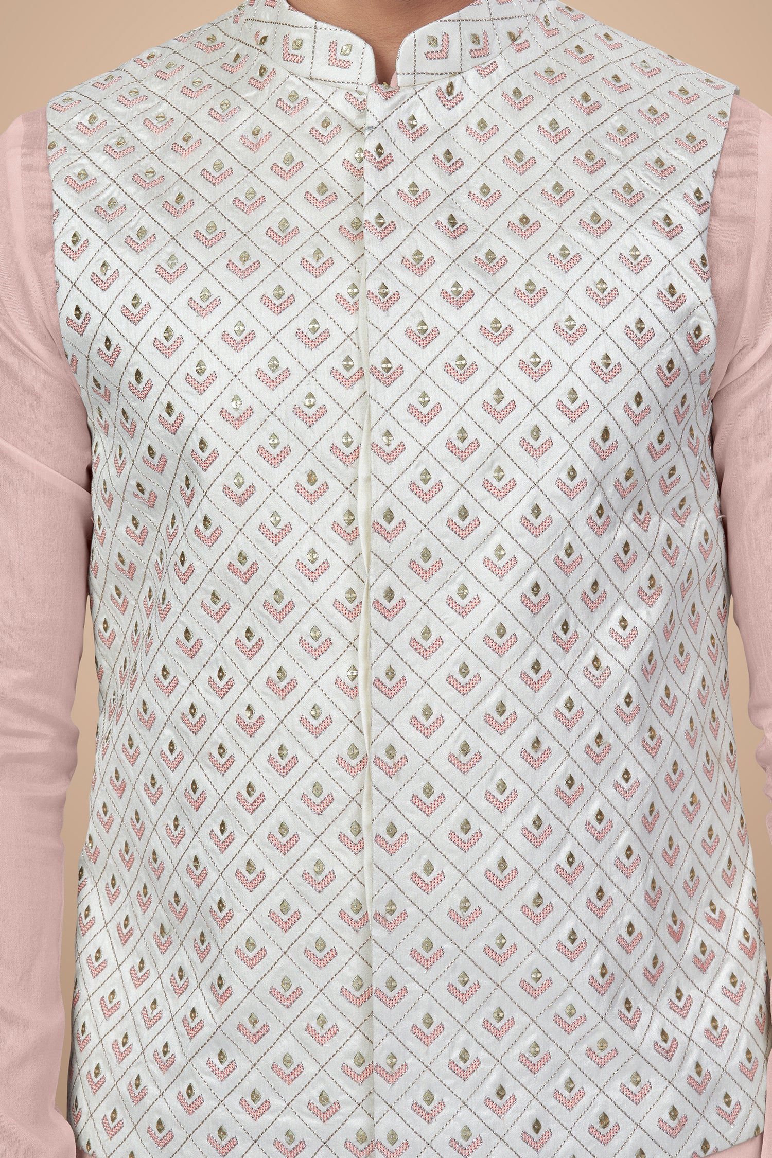 White Geometric-Patterned Embroidery Jacket