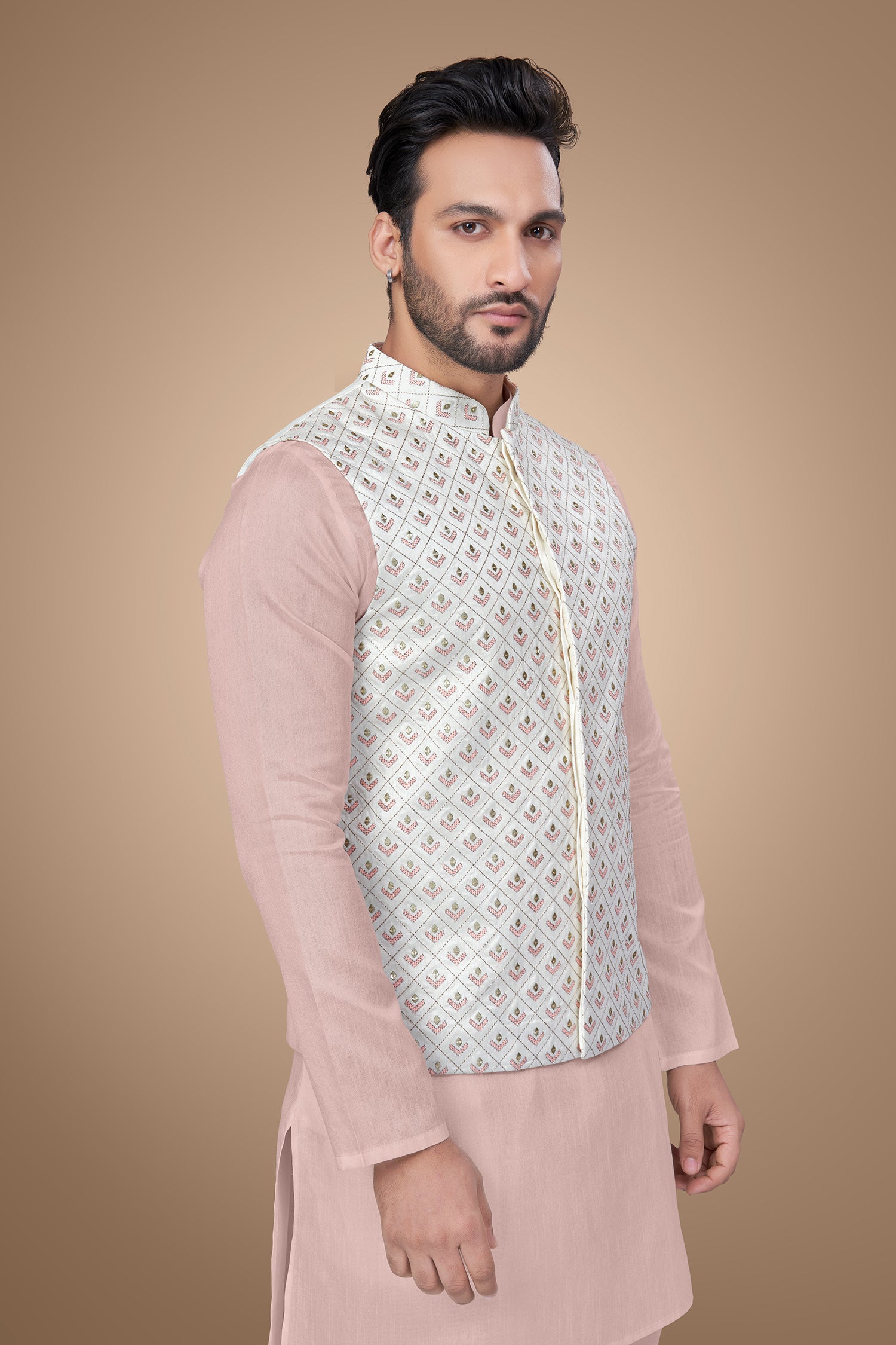 White Geometric-Patterned Embroidery Jacket