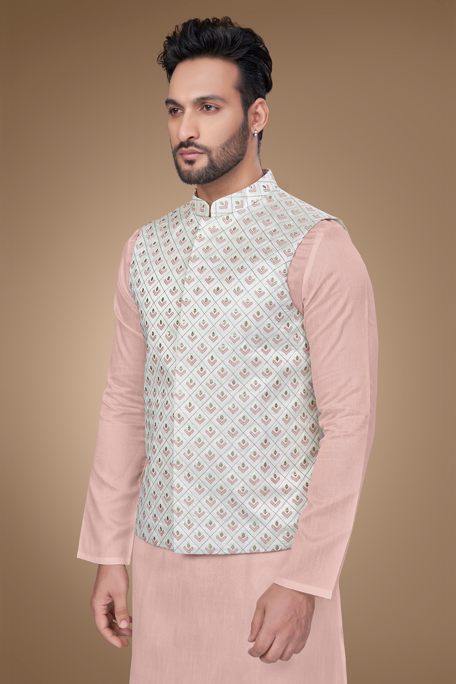 White Geometric-Patterned Embroidery Jacket